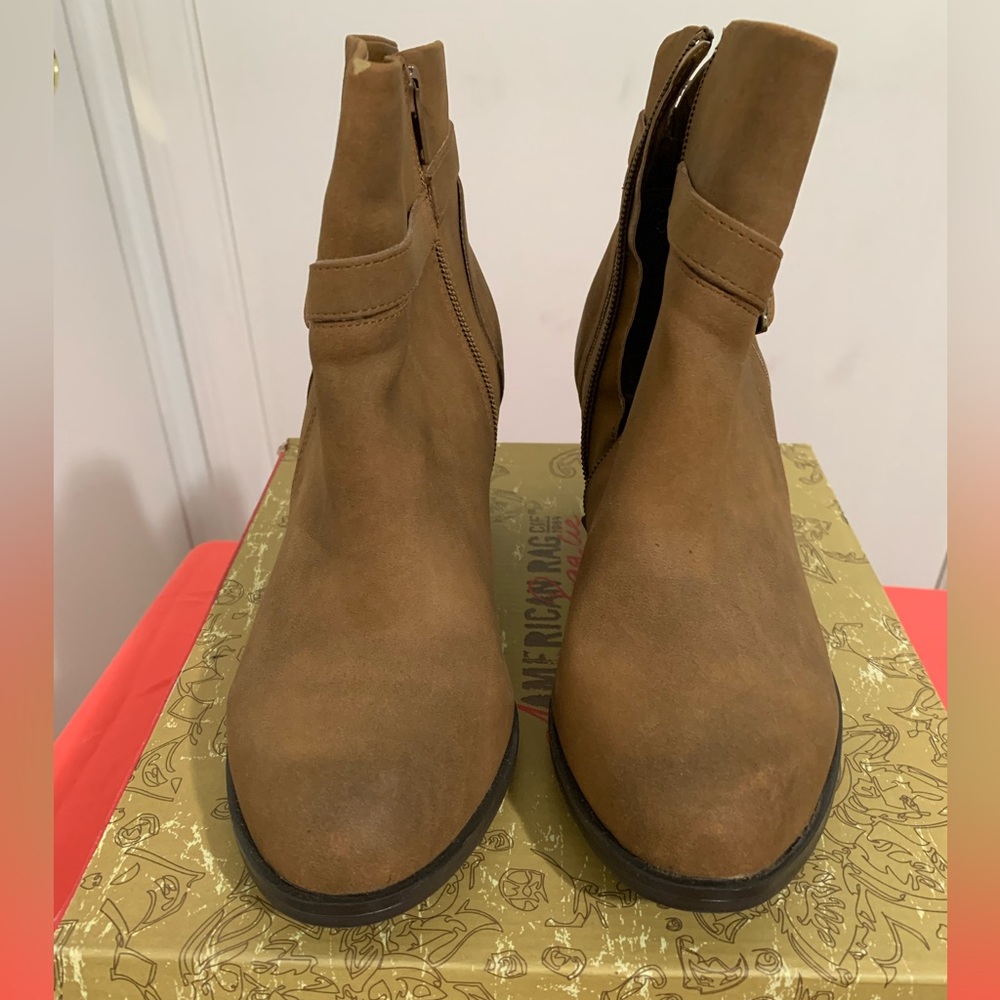 NWOT American Rag booties